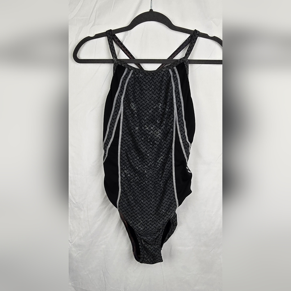 TYR Printed Geometric Black Gray Scoop Neck One Piece Swimsuit Unpadded sz 8